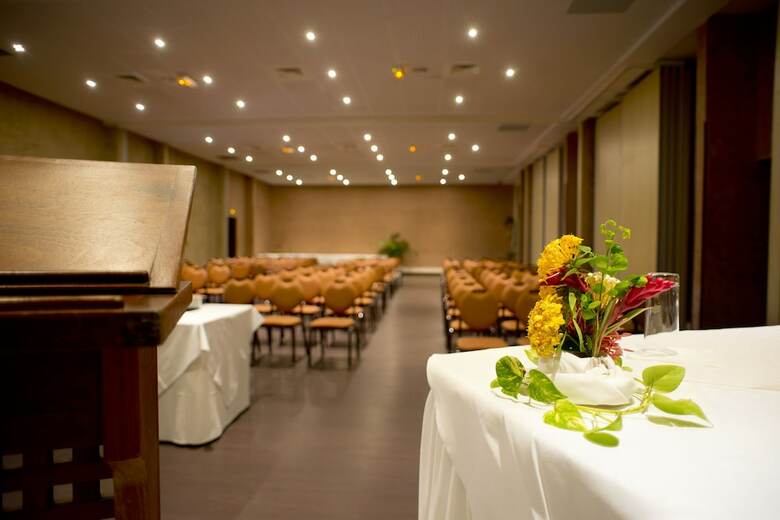 La Creole Beach Hotel & Spa