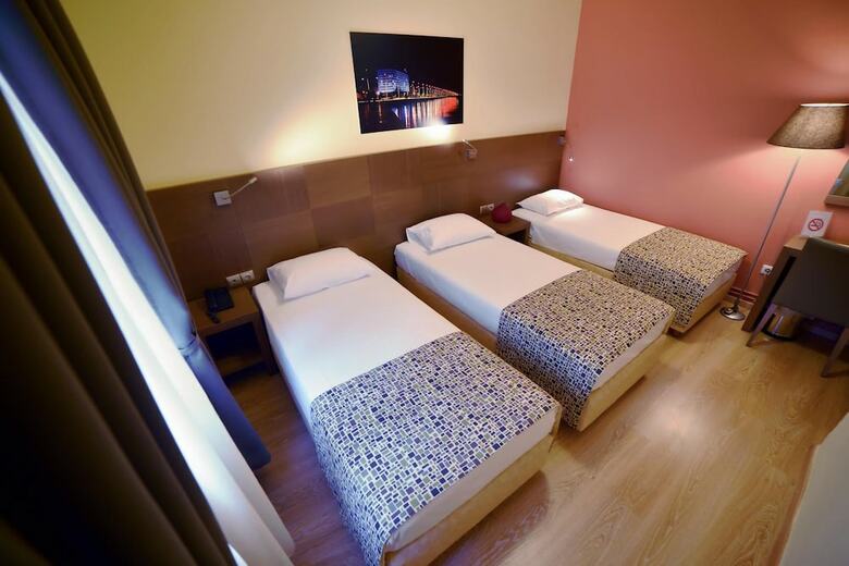Hotel Orestias Kastorias