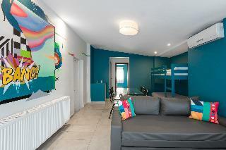 Hostal Colors Rooms & Apartments