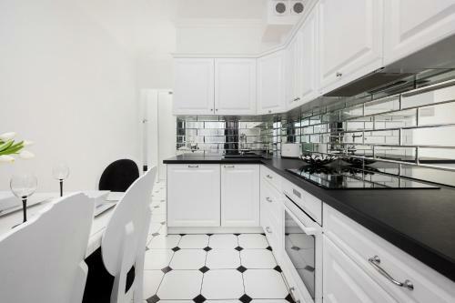 Supreme Apartament Mazowiecka By Renters