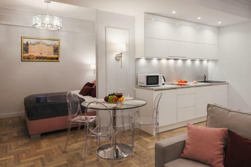 Movart Boutique Aparthotel