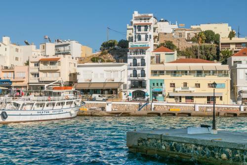Hotel Port 7- Boutique Collection