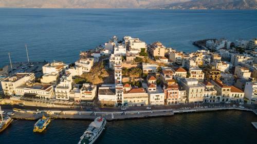 Hotel Port 7- Boutique Collection