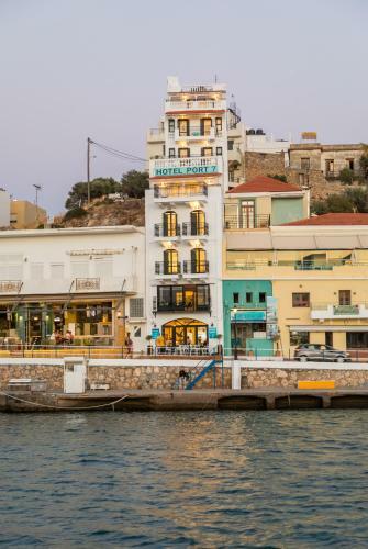 Hotel Port 7- Boutique Collection