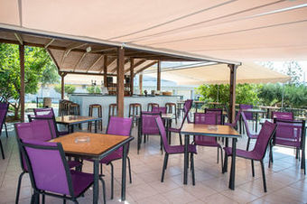 Ormos Crystal Hotel