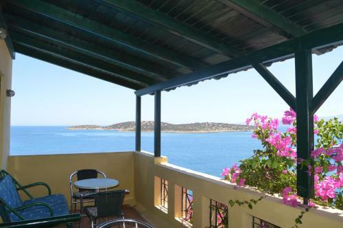 Angeliki's Apartments