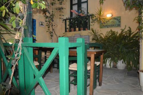 Angeliki's Apartments