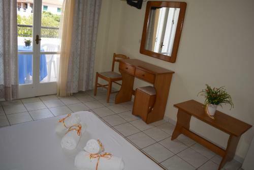 Hotel Montes Apartments & Studios