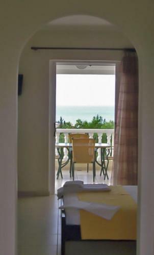 Pouliezos Koklanis Zante Apartments