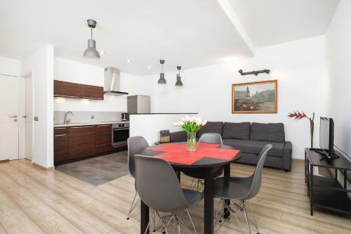 Apartments Cracow Miodowa By Renters