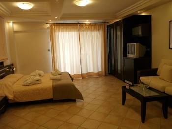 Hotel Elani Bay Resort