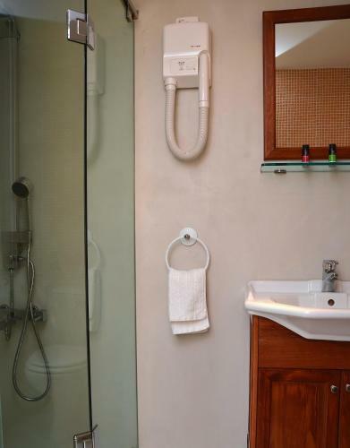 Keros Art Hotel