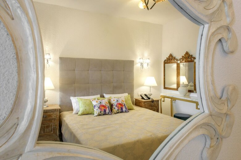 Leandros Hotel