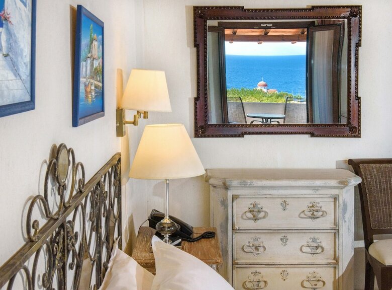 Leandros Hotel