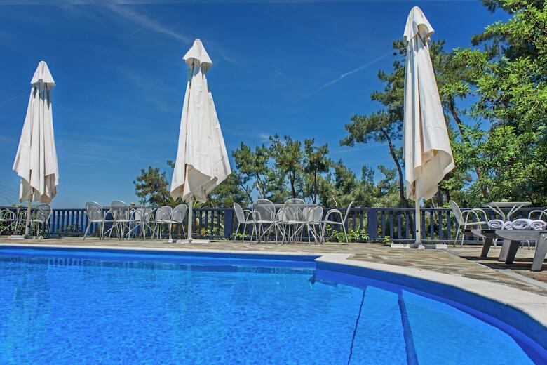 Leandros Hotel