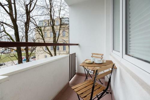 Apartments Warsaw Kr�lewska By Renters