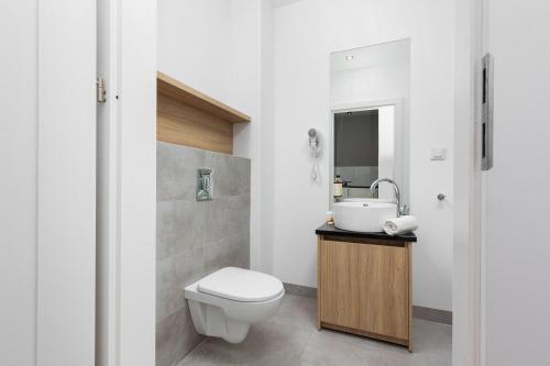 Apartment Slawinska By Renters