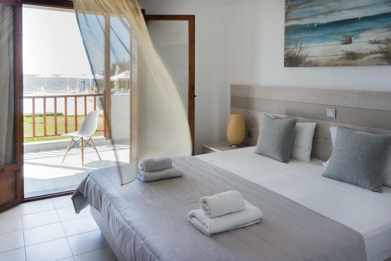 Aparthotel Alkinoos Beach Hotel