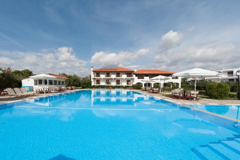 Aparthotel Alkinoos Beach Hotel