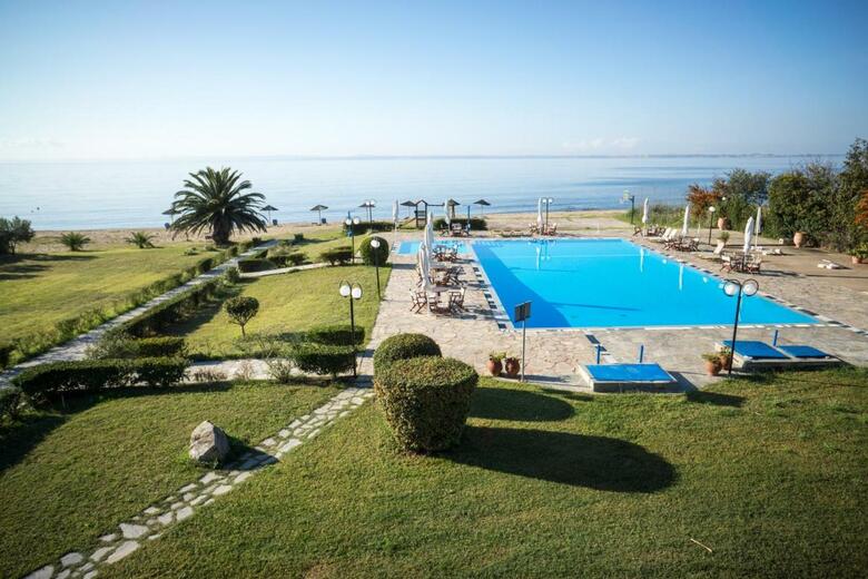 Aparthotel Alkinoos Beach Hotel