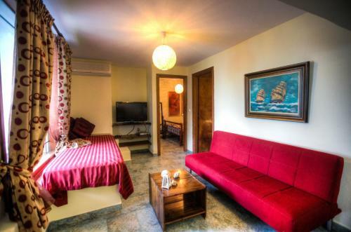 Anna Karra Studios & Apartments