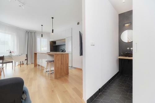 Apartment 2waters Wroc?aw By Renters