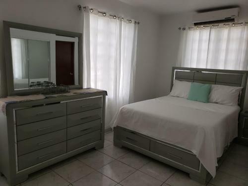 Jt Beach Home - House Upstairs @ Boquer�n