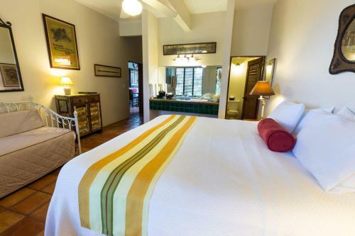 Hotel Hacienda Tamarindo