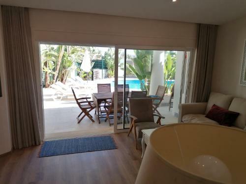 Villa 15, Very Cozy On Oura Beach, Albufeira
