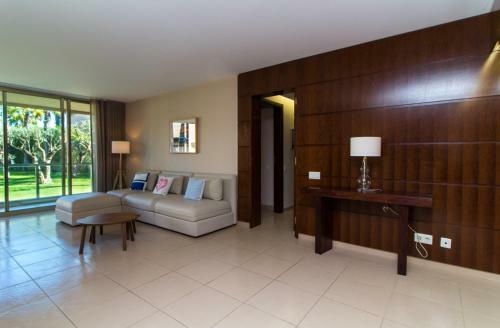 Apartment Salgados Beach- D�alma Garden View