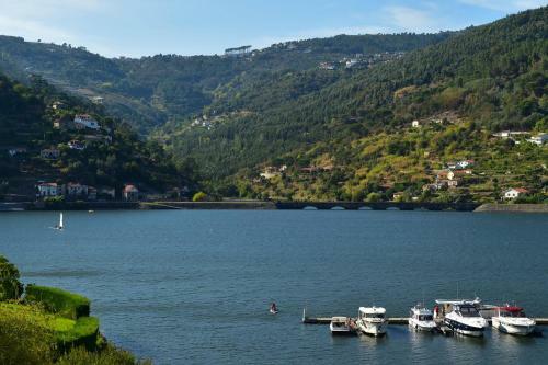 Agroturismo Casas De Pousadouro