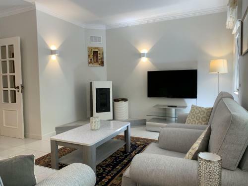 Posh Apartment In Costa Da Guia, Cascais