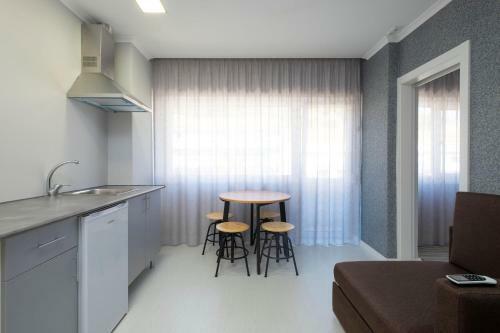 Hostal Bus Station Suites&dorm