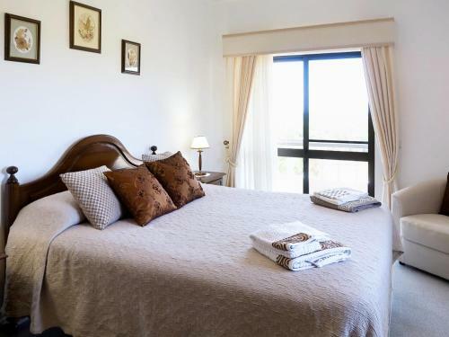 Cerro Do Lobo Villa Sleeps 8 With Pool Air Con And Wifi