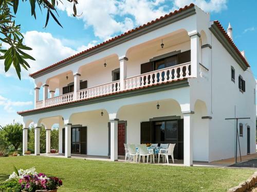 Cerro Do Lobo Villa Sleeps 8 With Pool Air Con And Wifi