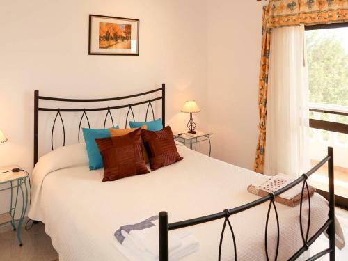 Cerro Do Lobo Villa Sleeps 8 With Pool Air Con And Wifi