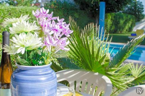 Villa In Cavacos Sleeps 10 With Pool Air Con And Wifi