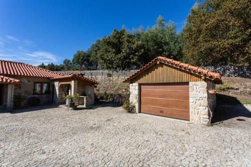 Luxury Spacious Farmhouse With Great Land Viewa