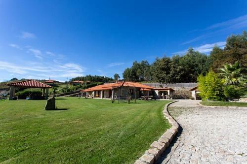 Luxury Spacious Farmhouse With Great Land Viewa