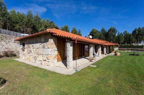 Luxury Spacious Farmhouse With Great Land Viewa