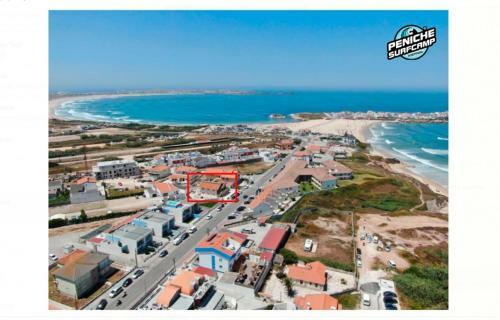 Hostal Top Budget - Peniche Surf Camp Working Space And Surf
