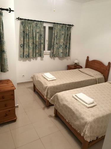 At22 4 Bed Town House Vale De Parra