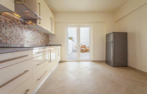 C10 - Lagos Center Apartment