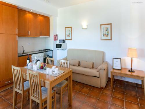 A22 - Mountain View & Sea Brease Apartment