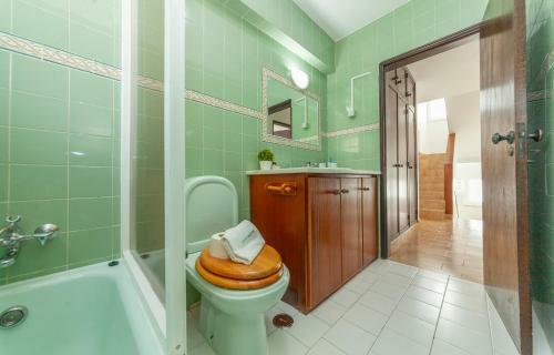 C06 - Water Tower Townhouse With Pool