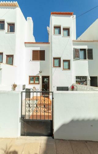 C06 - Water Tower Townhouse With Pool