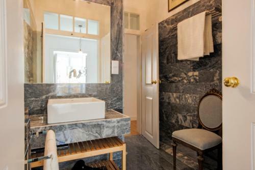 Portas De S�o Bento Apartments
