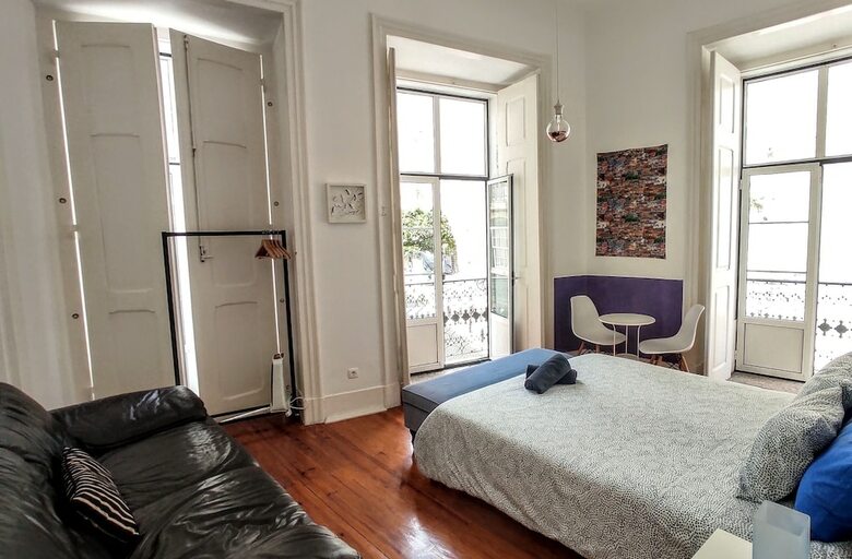Hostal No Limit Alfama Guesthouse