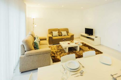 Muralha - 2 Bedroom Apartment By Sch