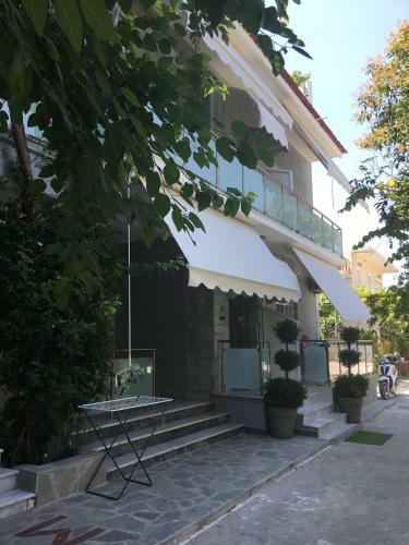 Hostal Hotel Athanasia